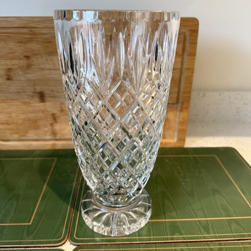 Edinburgh crystal vase - vase, wedge
